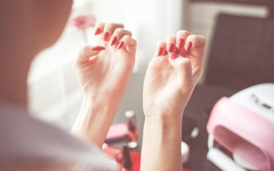 Les étapes d’une pose de vernis semi-permanent